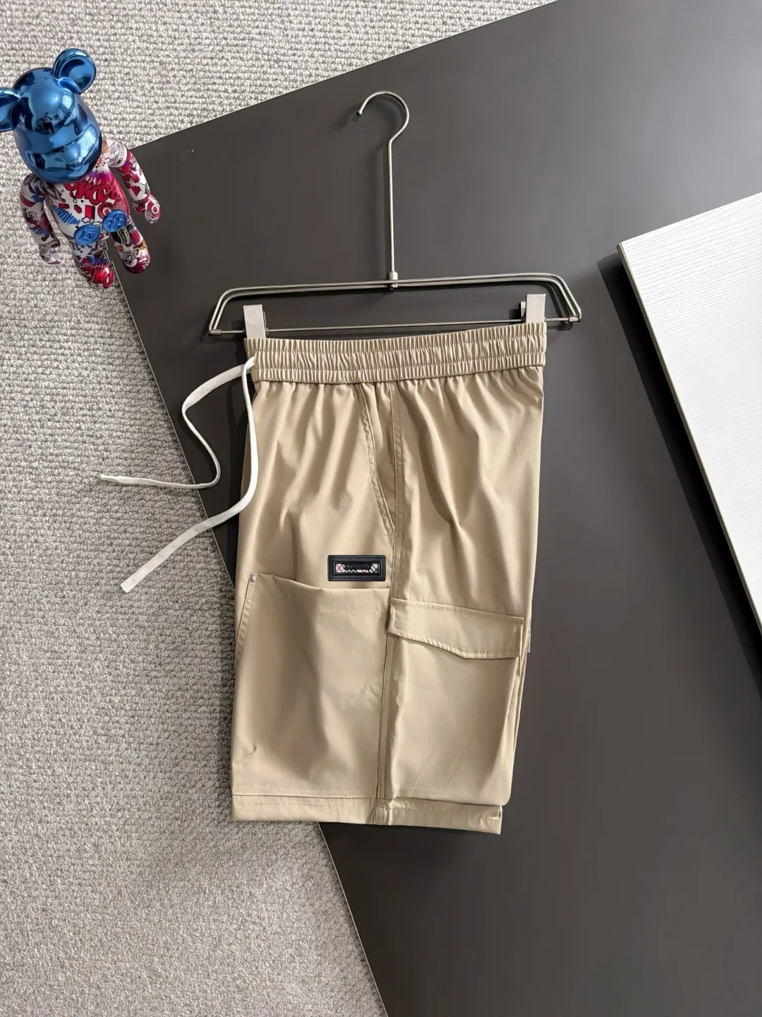 Next day shipment P160 Premium Burberry 2026 Spring/Summer New Arrival elastic band casual shorts, counter-customized fabrics Breathable, high comfort, impeccable details, brand element design concept, reflecting high quality. It feels delicate and soft! It presents a casual cut and the upper body shape is great! Sizes:S-3XL
